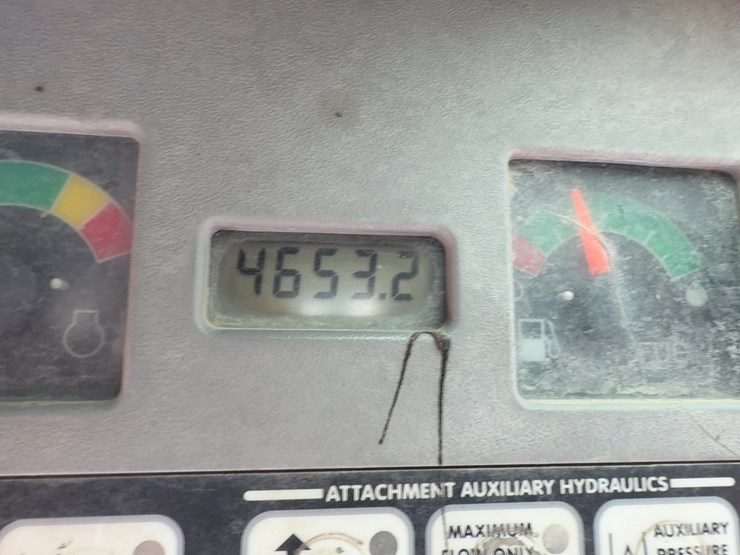 2007-bobcat-s300-image-20