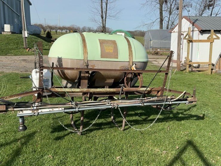 #719-•-165-gallon-sprayer-image-3