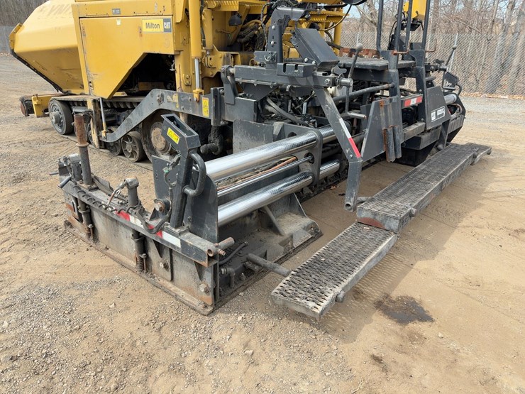 2010-caterpillar-ap-555e-image-20