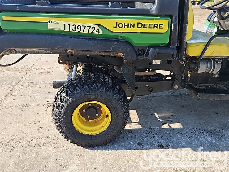 2021-john-deere-gator-hpx815e-image-7
