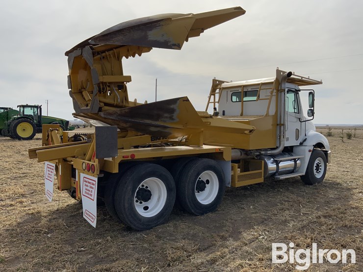 2006-freightliner-columbia-120-image-5