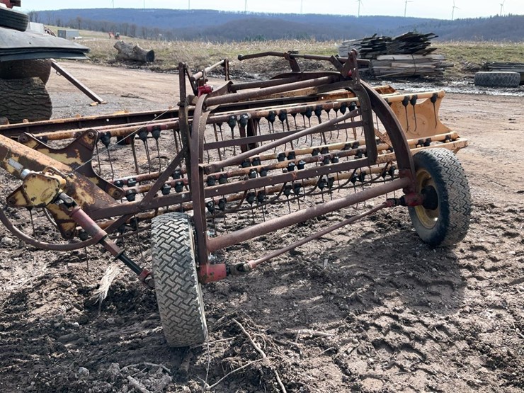 #712-•-new-holland-rollbar-rake-image-3