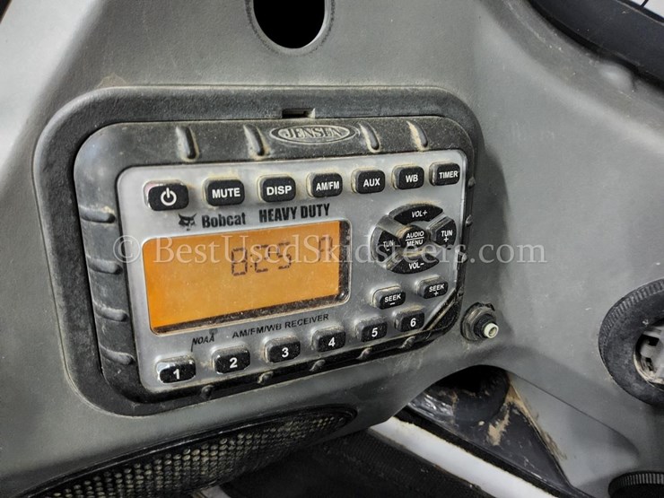 2016-bobcat-t590-image-24