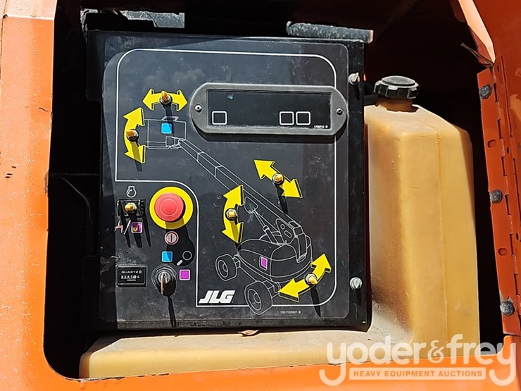 2016-jlg-600s-image-24