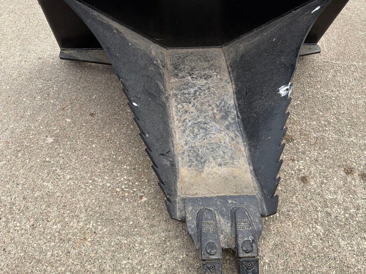 heavy-duty-skidloader-tree-spade-image-6