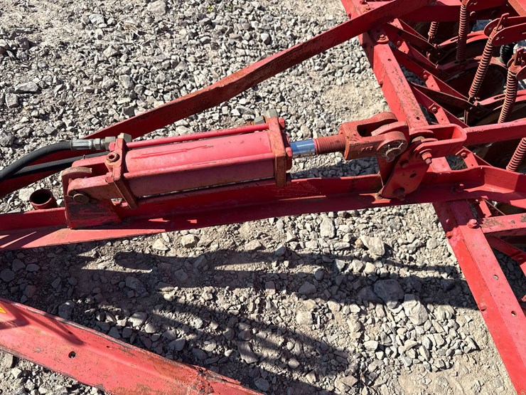 massey-ferguson-33-image-13