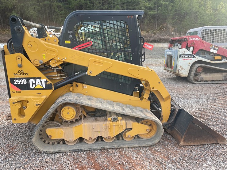 2017-caterpillar-259d-image-6