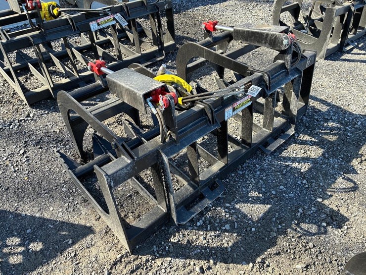 wildcat-68"-skid-steer-root-grapple-image-2