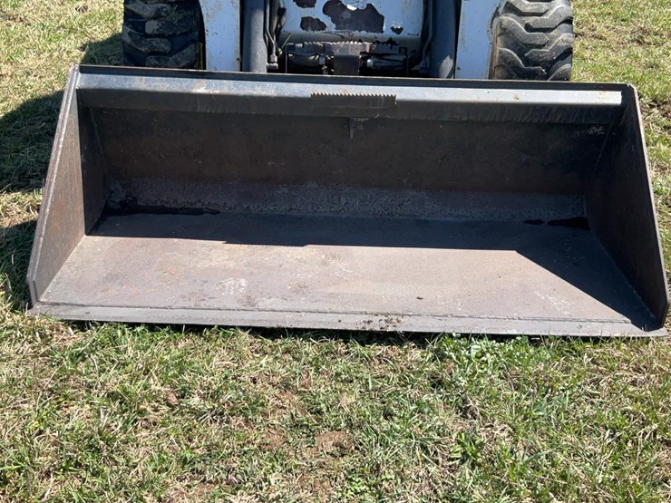 #259-•-skid-steer-bucket-image-2