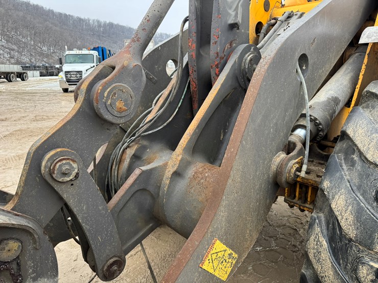 2007-volvo-l120f-image-34