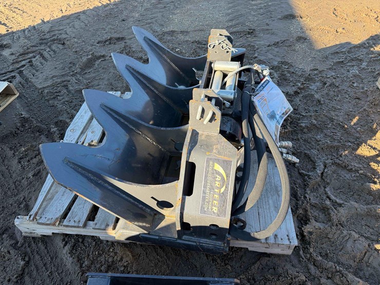 2025-skid-steer-winch-image-4