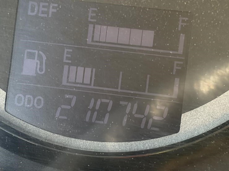 2016-hino-338-image-14