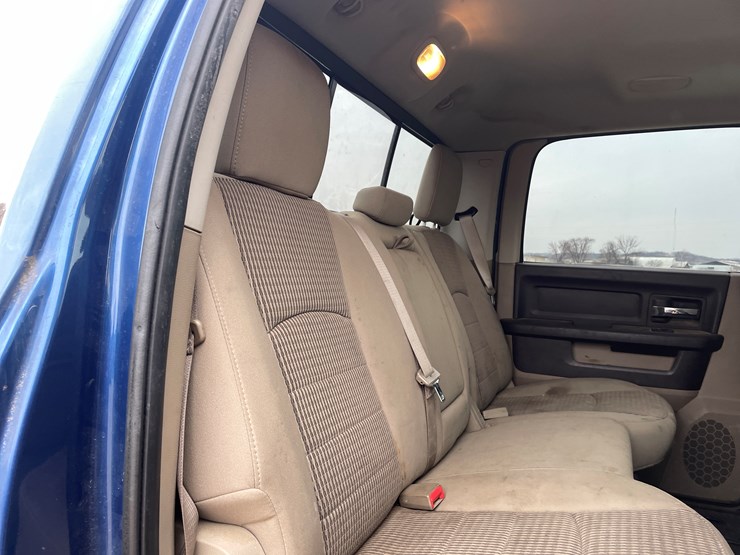 2011-dodge-ram-2500-image-29