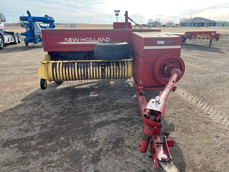new-holland-575-image-2