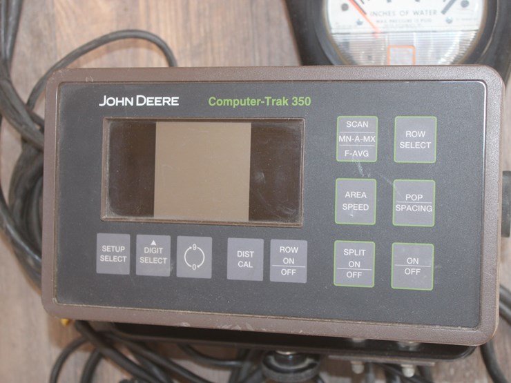 john-deere-7200-image-78