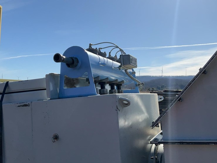 #210-•-2018-cmaxx-dust-collector-image-12