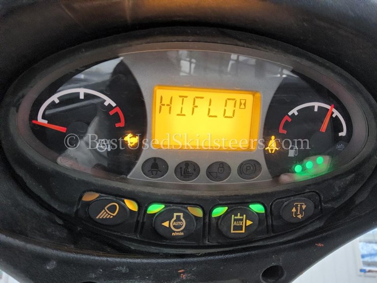 2022-bobcat-t870-image-37