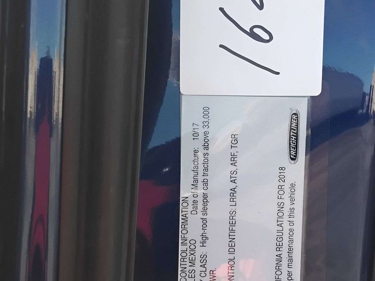 2018-freightliner-cascadia-126-image-20
