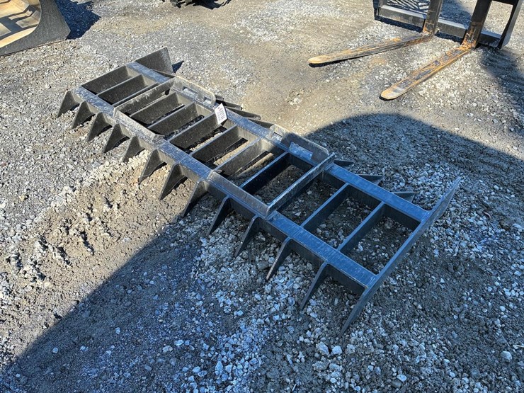 wildcat-84"-skid-steer-root-rake-image-2