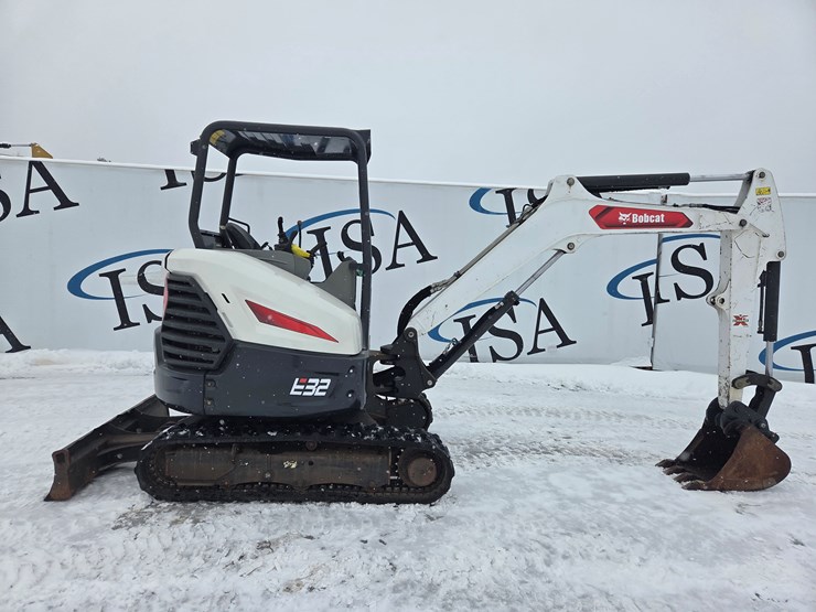 2019-bobcat-e32i-image-6