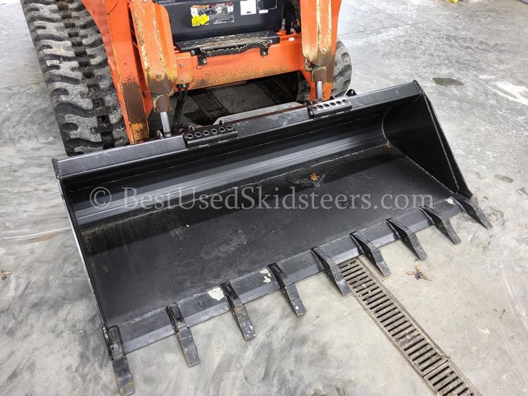 2019-kubota-svl95-2-skid-steer-loader-image-9