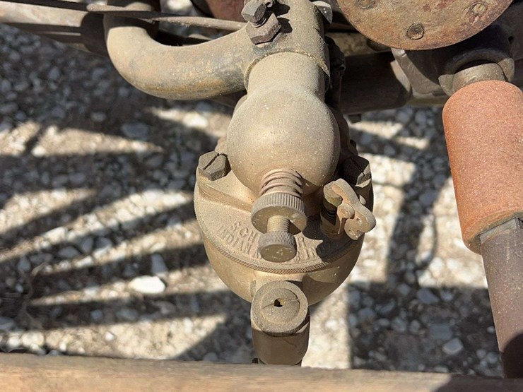 international-highwheeler-image-10