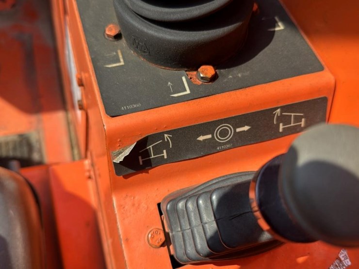 2007-lull-644-image-33