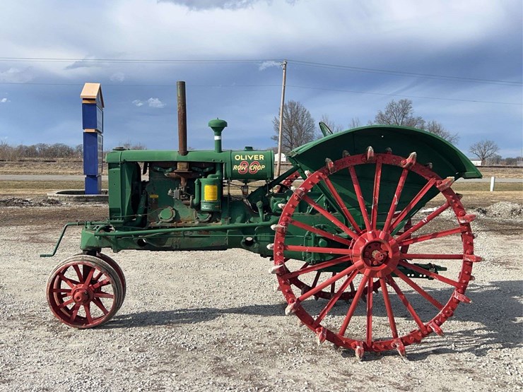 18-27-oliver-hart-parr-image-2