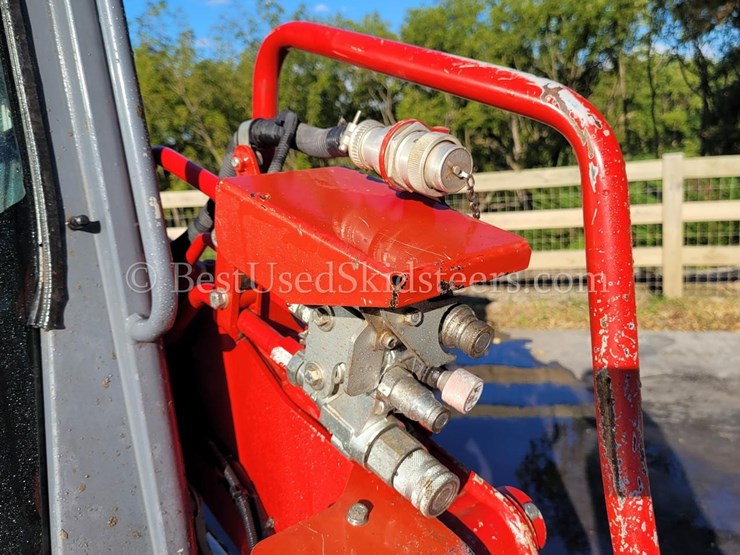 2016-takeuchi-tl10v2-image-10