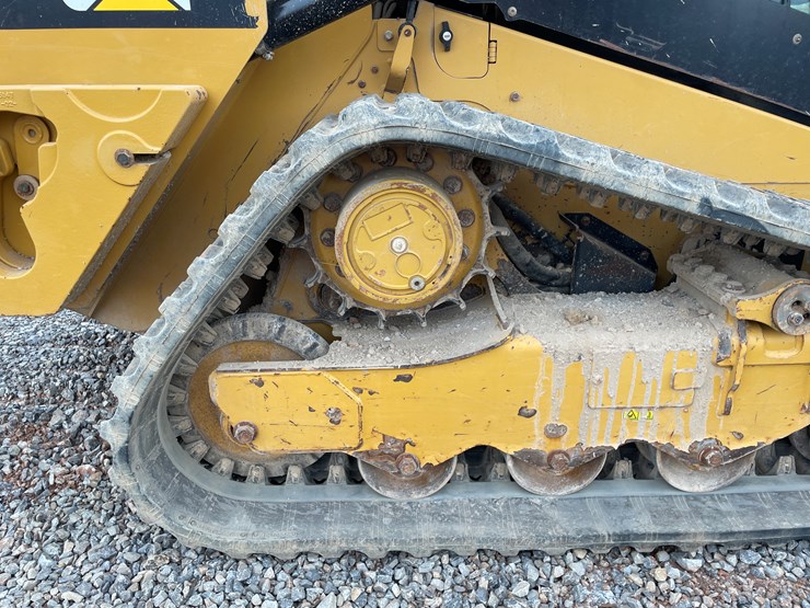 2017-caterpillar-259d-image-50