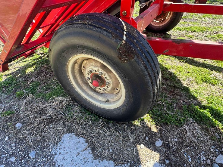 kuhns-1034-hay-accumulator---field-ready-image-20