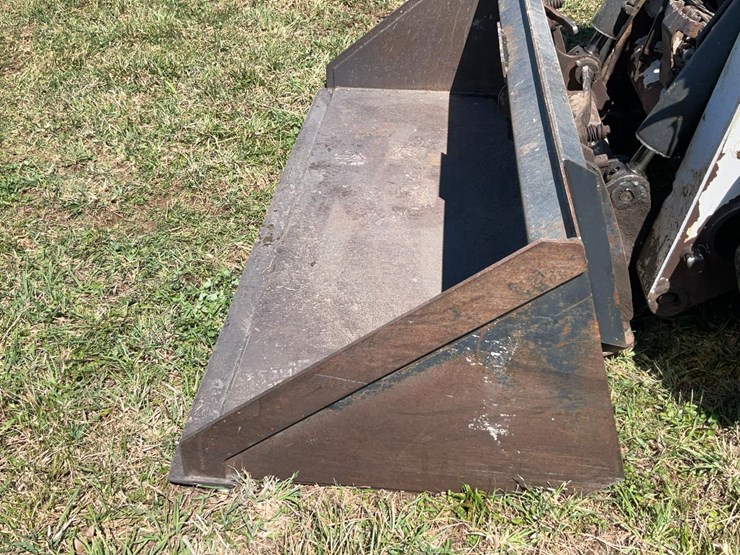#259-•-skid-steer-bucket-image-4