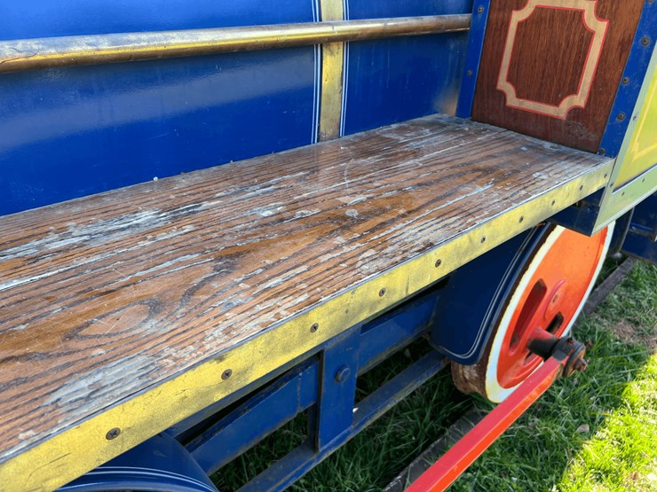 frick-steam-locomotive-with-track-image-194