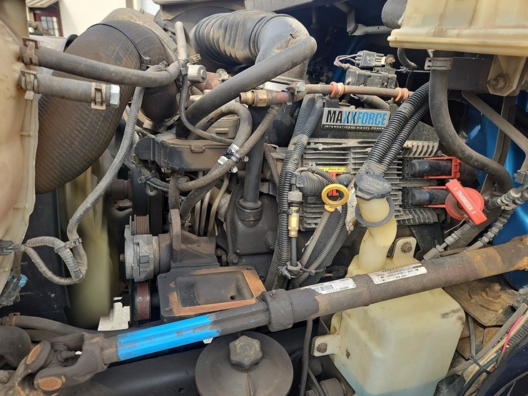 2009-international-durastar-4300-image-9