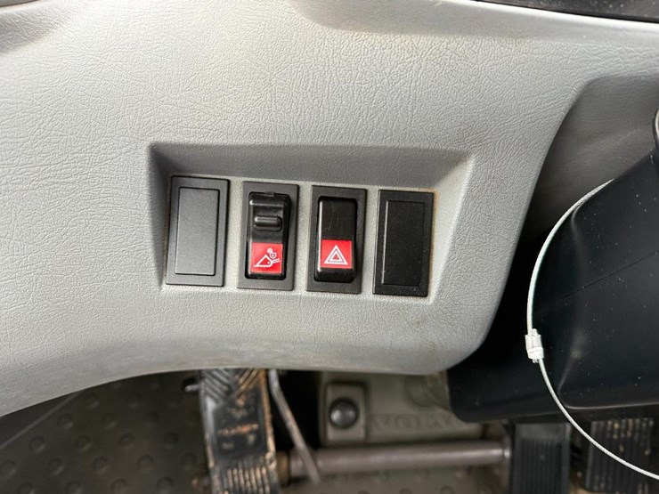 volvo-l120e-image-58