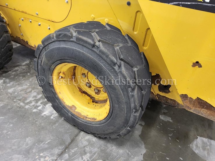 2017-caterpillar-272d2-image-14