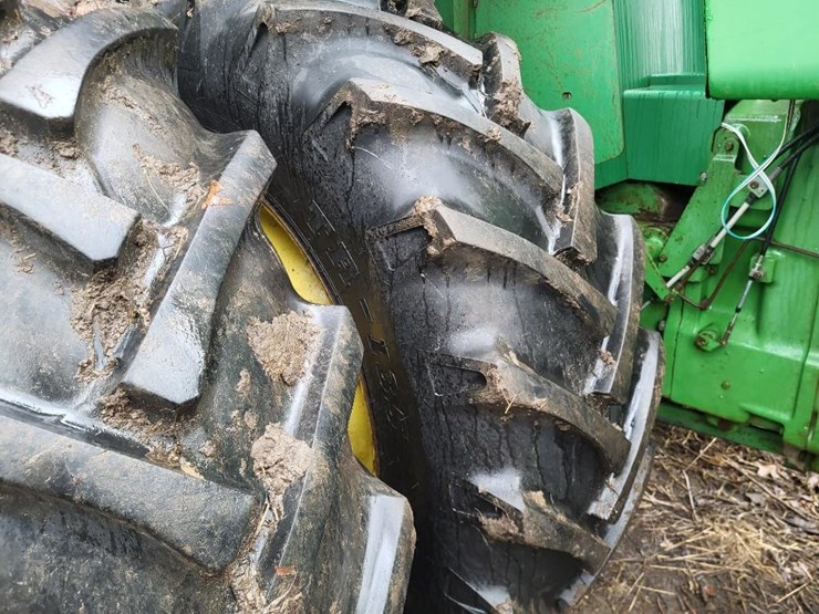 john-deere-8640-image-33