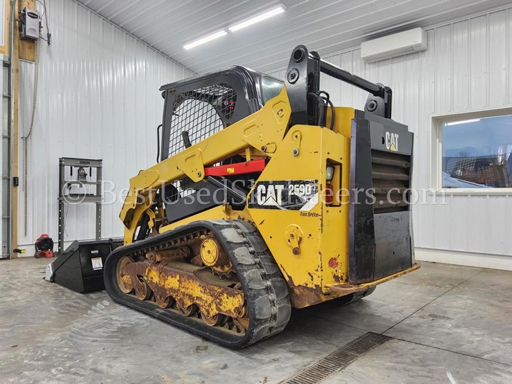 2014-caterpillar-259d-image-3