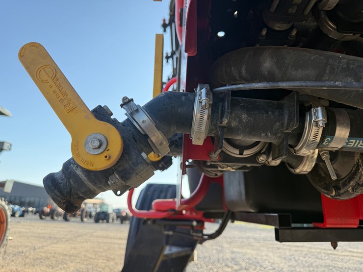 2015-apache-as720-image-81