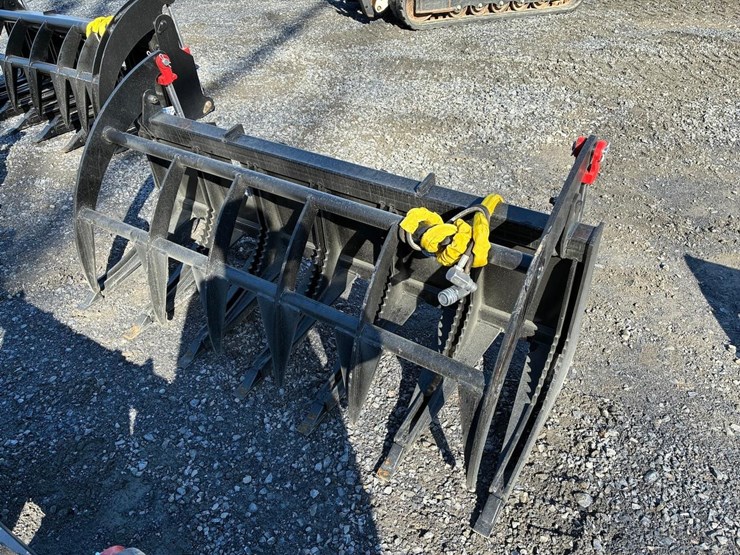 wildcat-72"-skid-steer-root-rake-grapple-image-4