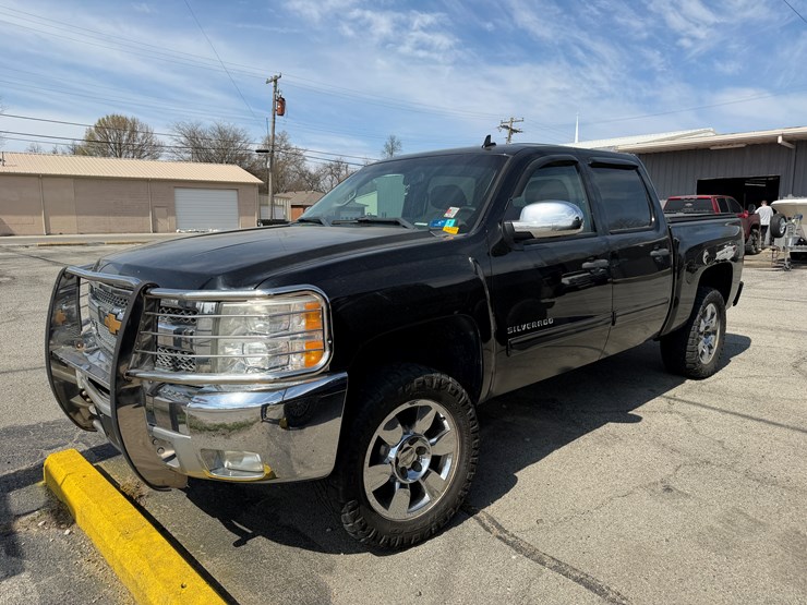 2012-chevrolet-silverado-1500-image-1