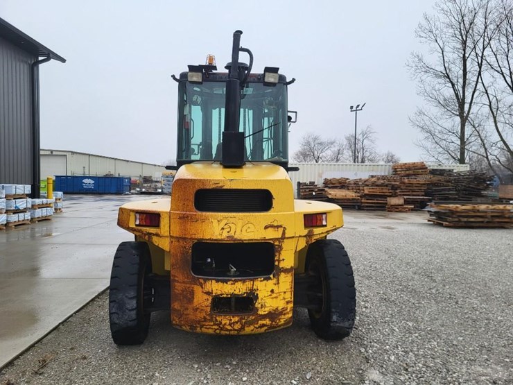 2012-yale-forklift-image-4