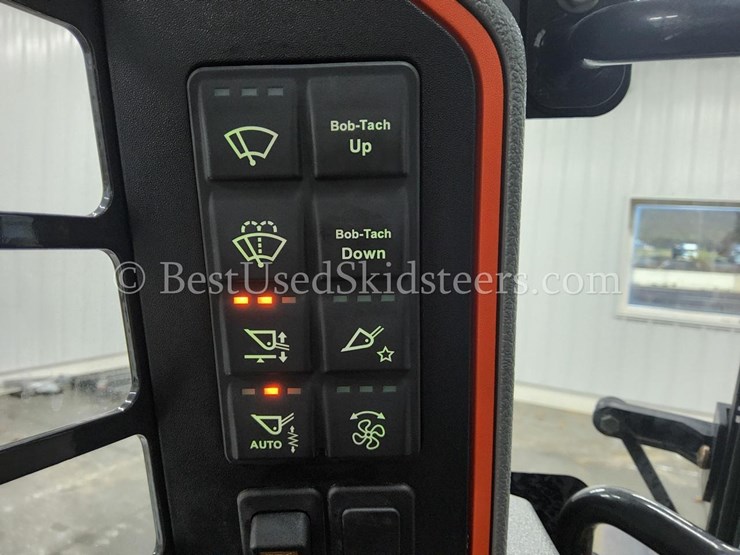 2020-bobcat-s76-image-25