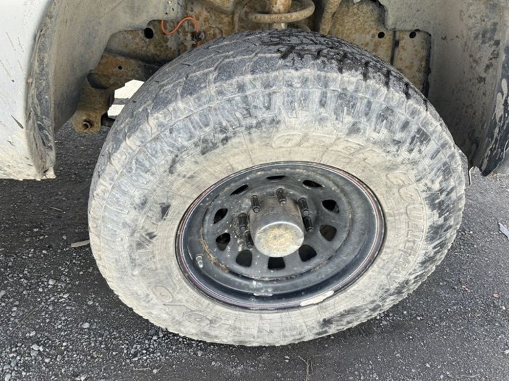 2010-dodge-ram-3500-image-13