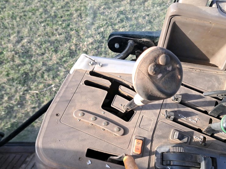 2010-john-deere-6230-image-22