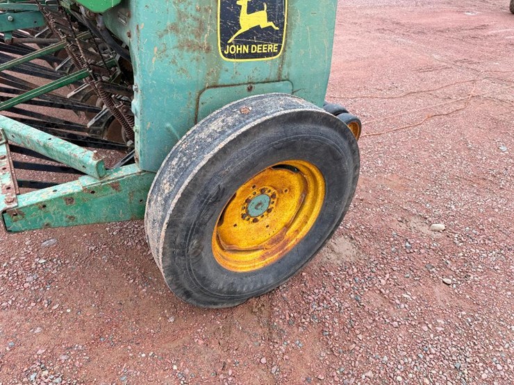 john-deere-8300-image-14