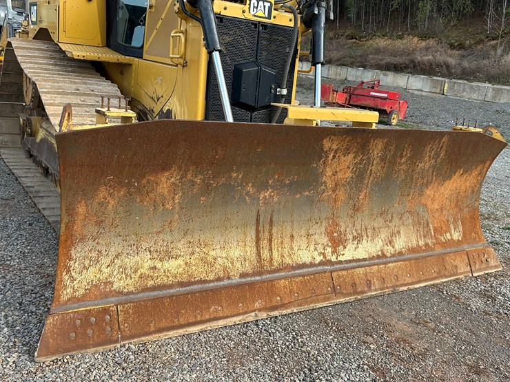 2015-caterpillar-d6t-lgp-image-10