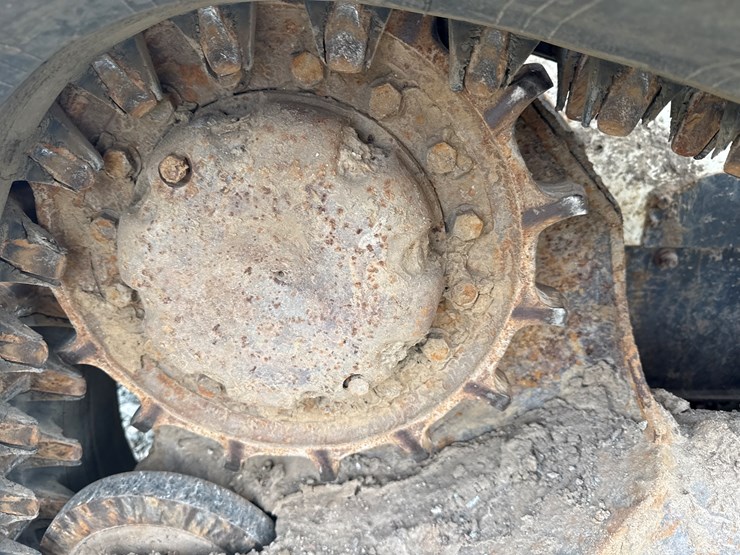 bobcat-t630-image-34