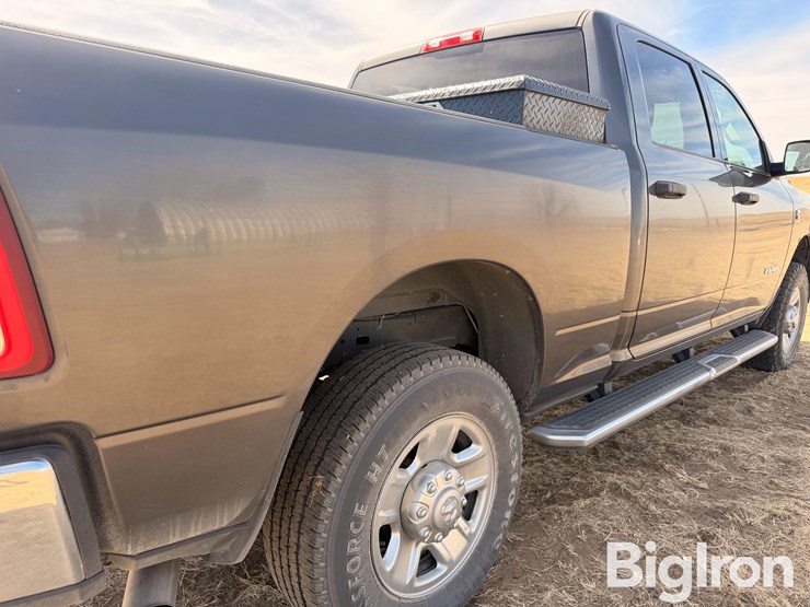 2022-dodge-2500-image-16