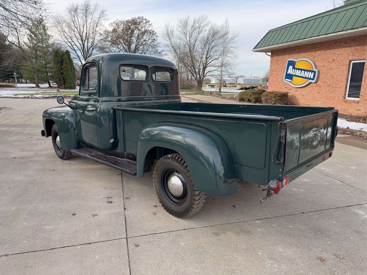 1951-international-l-112-image-2